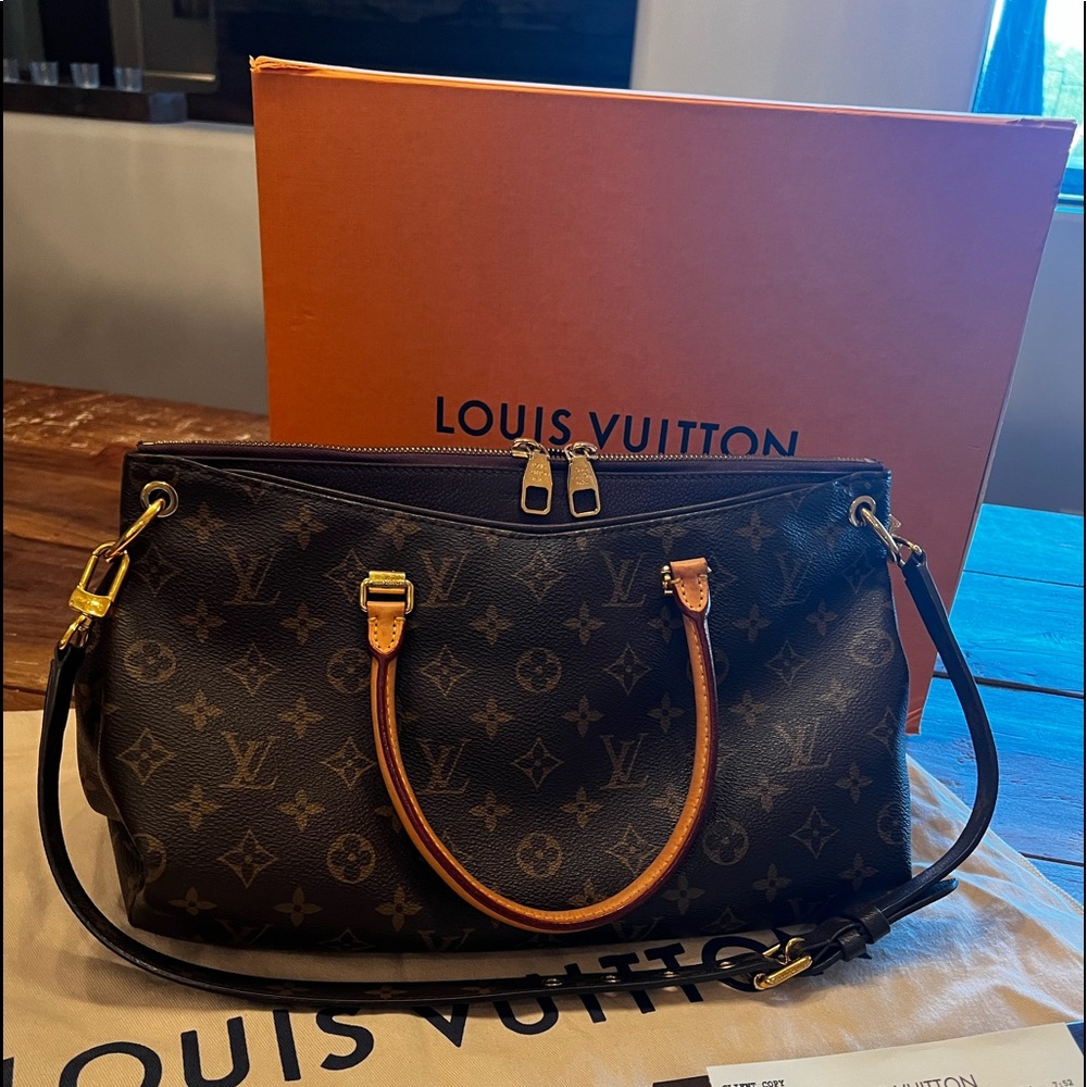 Louis Vuitton Monogram Handbag